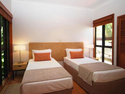 The Point No.4 - Sunshine Coast Tourism 2