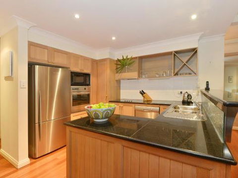 The Point No.3 - Sunshine Coast Tourism 5