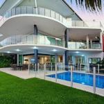 Pavillions On Hamilton Island - Sunshine Coast Tourism 0