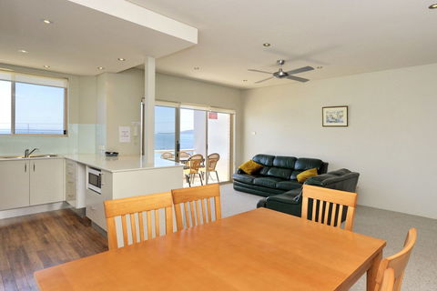 Del Rae Unit 12 Shoal Bay - Sunshine Coast Tourism 3