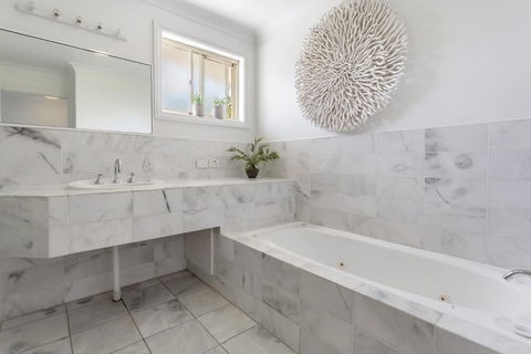 Pacific Blue Townhouse 351 265 Sandy Point Road - Sunshine Coast Tourism 4