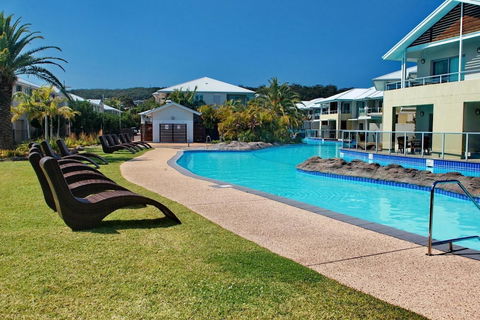 Pacific Blue Townhouse 351 265 Sandy Point Road - Sunshine Coast Tourism 1