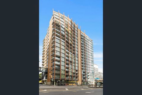 2BEDS Melbourne Central|Crown Casino|Colin|S Cross - Sunshine Coast Tourism 1