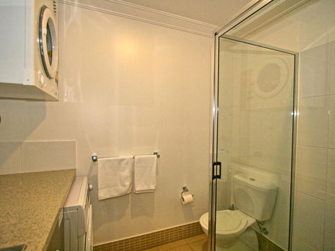 Khione 5 / 23 25 Kirwan Close - Holiday Sunshine Coast 4