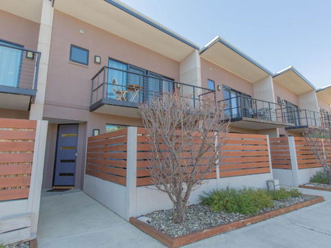Khione 5 / 23 25 Kirwan Close - Holiday Sunshine Coast 5