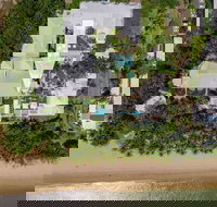 Beachfront Apt In Alamanda Beachfront Resort 25