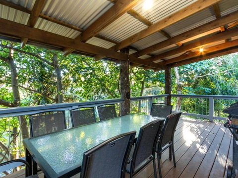 Bethongabel - Sunshine Coast Tourism 2