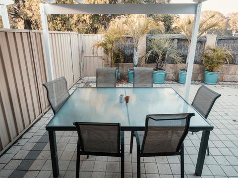 FortyThree Oceanside Retreat Busselton - Holiday Sunshine Coast 2