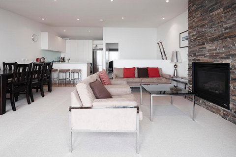 K2 12 - Holiday Sunshine Coast 3