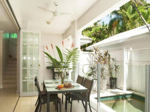 Port Douglas Paradise Beach Villa - Sunshine Coast Tourism 5