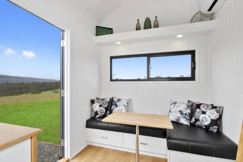 TINY HOME......BIG Views - Sunshine Coast Tourism 0