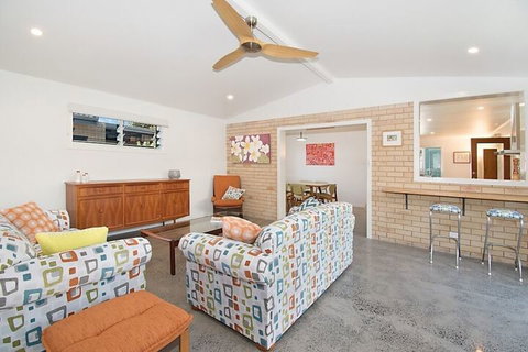 Bettys - Sunshine Coast Tourism 0