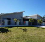 Seadaze 1 Rainbow Beach Gorgeous unit close to the beach Aircon Pool - Sunshine Coast Tourism