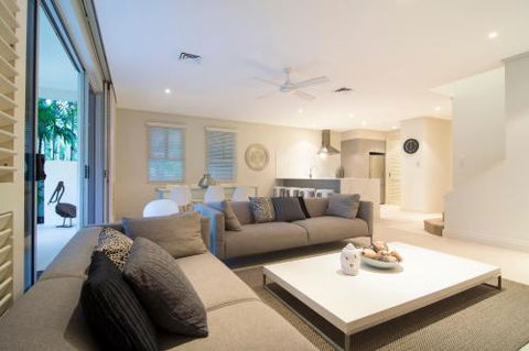 Villa Del Mar Port Douglas - Sunshine Coast Tourism 5