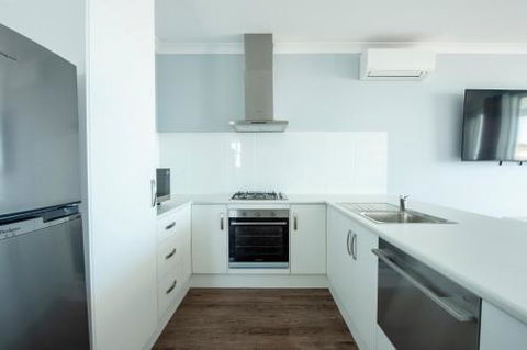 Wallaroo Beachfront Tourist Park - Holiday Sunshine Coast 4