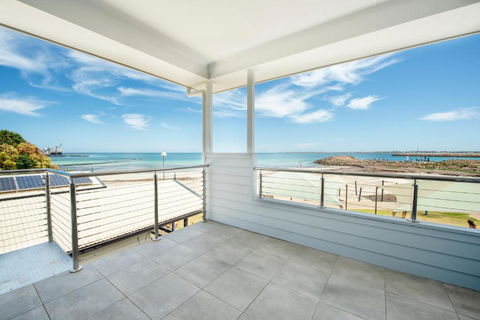 Wallaroo Beachfront Tourist Park - Holiday Sunshine Coast 5