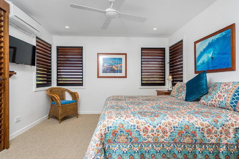 Bayvilla 4 At The Beach - Holiday Sunshine Coast 1