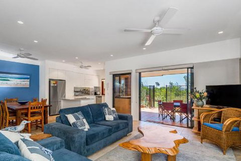 Bayvilla 4 At The Beach - Holiday Sunshine Coast 6