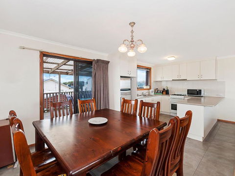 AMBIENCE By THE SEA - Holiday Sunshine Coast 4