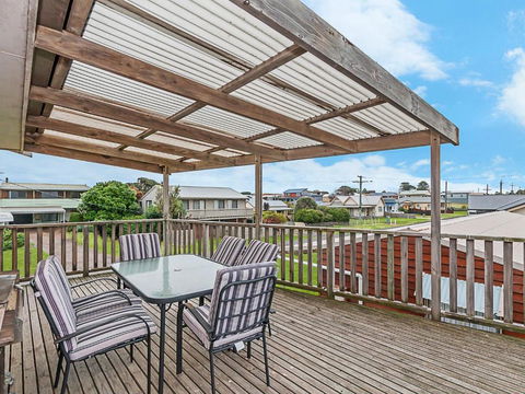 AMBIENCE By THE SEA - Holiday Sunshine Coast 3
