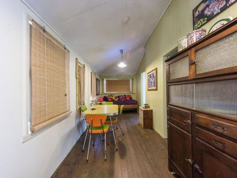 Little Beach House - Sunshine Coast Tourism 4