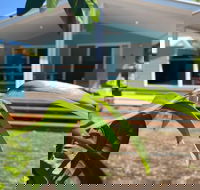 Harveys Beach House - Sunshine Coast Tourism