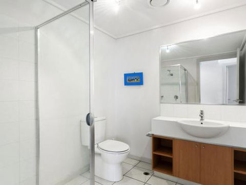 APARTMENT 23 PACIFIC APARTMENTS Sit On The Deck & Soak In The View - Holiday Sunshine Coast 4