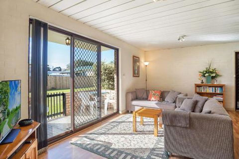 Apollo Unit 27 - Sunshine Coast Tourism 3