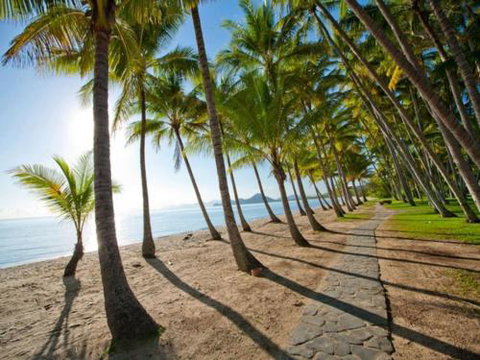 BEACH RETREAT At PALM COVE - Sunshine Coast Tourism 2