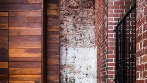 The Architects Warehouse Apartment On Mouat Fremantle - Holiday Sunshine Coast 4