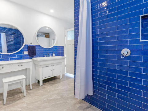 SANTORINI BEACH HOUSE SAFETY BEACH - Sunshine Coast Tourism 5