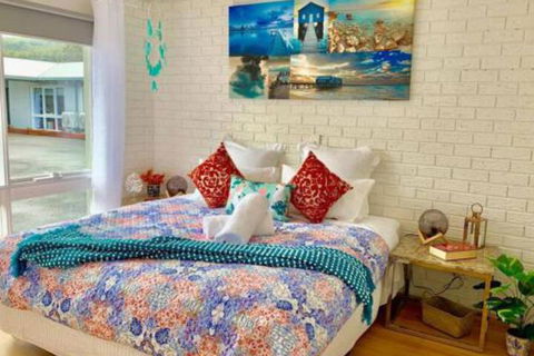 PARADISE COURT VILLA 1 Free Wifi - Sunshine Coast Tourism 5
