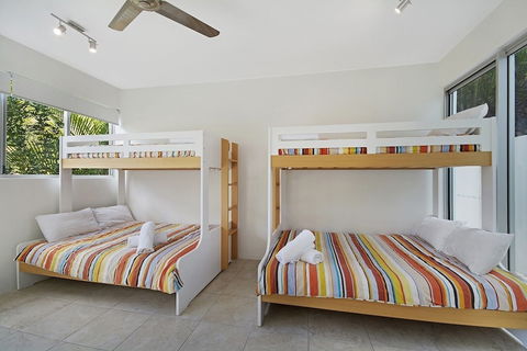 Private Little Cove Retreat Minutes To Hastings St. 3 Baywoods - Holiday Sunshine Coast 3