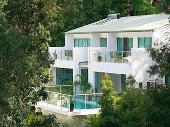 Private Little Cove Retreat Minutes To Hastings St. 3 Baywoods - Holiday Sunshine Coast 0