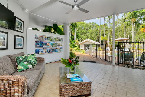 Seascape Holiday At The Queenslander - Sunshine Coast Tourism 5