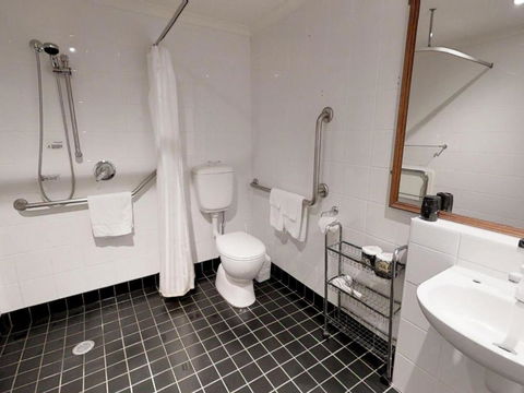 Apartment 5 The Stables Perisher - Holiday Sunshine Coast 5
