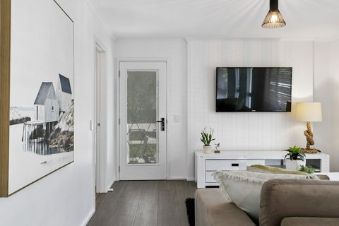 Beauty AND THE Peace - Inlet Side - Holiday Sunshine Coast 2