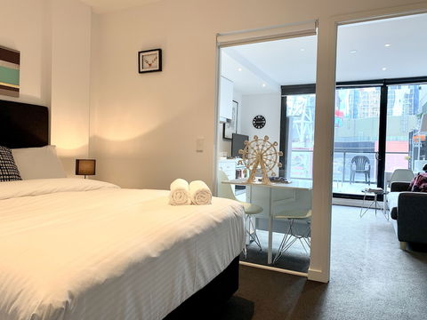 ReadySet Apartments On Little Collins - Holiday Sunshine Coast 5