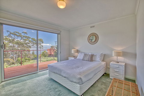 Ocean Crest Bay Of Fires - Sunshine Coast Tourism 6