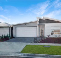 Brand New Home 10 mins to Beach Torquay Geelong Deakin Hospitals - Sunshine Coast Tourism