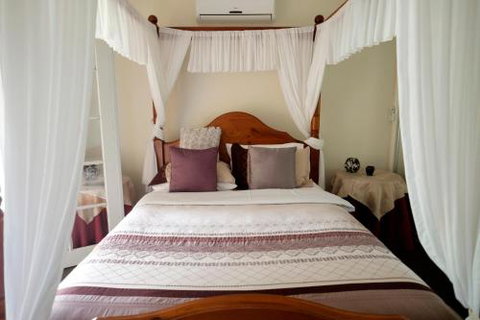 Fergusson Winery Homestead Accomodation - Holiday Sunshine Coast 0