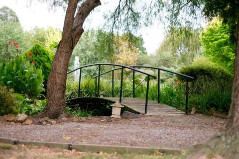 Fergusson Winery Homestead Accomodation - Holiday Sunshine Coast 1