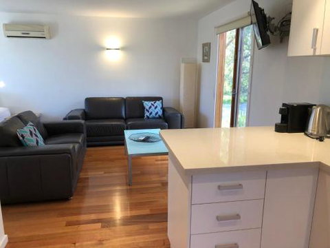 Carinya Coastal Cottage - Sunshine Coast Tourism 6