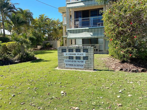 Dolphin View On South Esplanade - Holiday Sunshine Coast 3