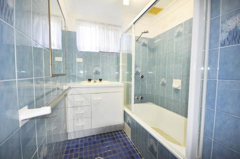 Dolphin View On South Esplanade - Holiday Sunshine Coast 2