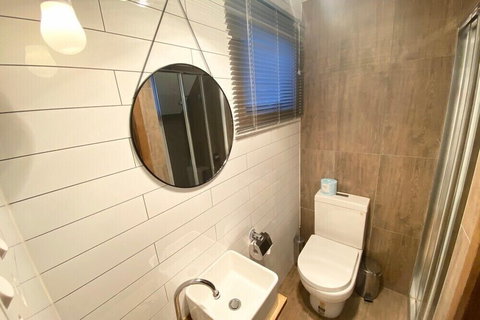 Alpine Retreat - Holiday Sunshine Coast 2