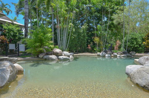 Seascape Holidays â€“ 3 Reef Terraces On St Crispins - Sunshine Coast Tourism 5