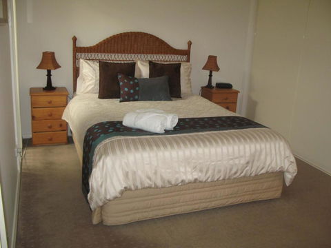 The Villa Kyabram - Holiday Sunshine Coast 6