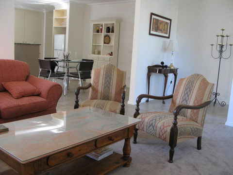 The Villa Kyabram - Holiday Sunshine Coast 2