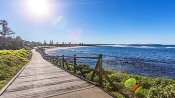 Sunrise Reef - Sunshine Coast Tourism 1